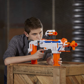 Nerf Modulus Regulator features 24 Nerf Elite darts for extended play