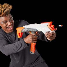 Nerf Pro Torrent 15-dart magazine supports quick reloads.