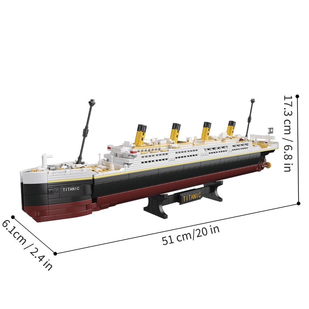 NETEHU Titanic deck and railing details emphasize architectural accuracy.