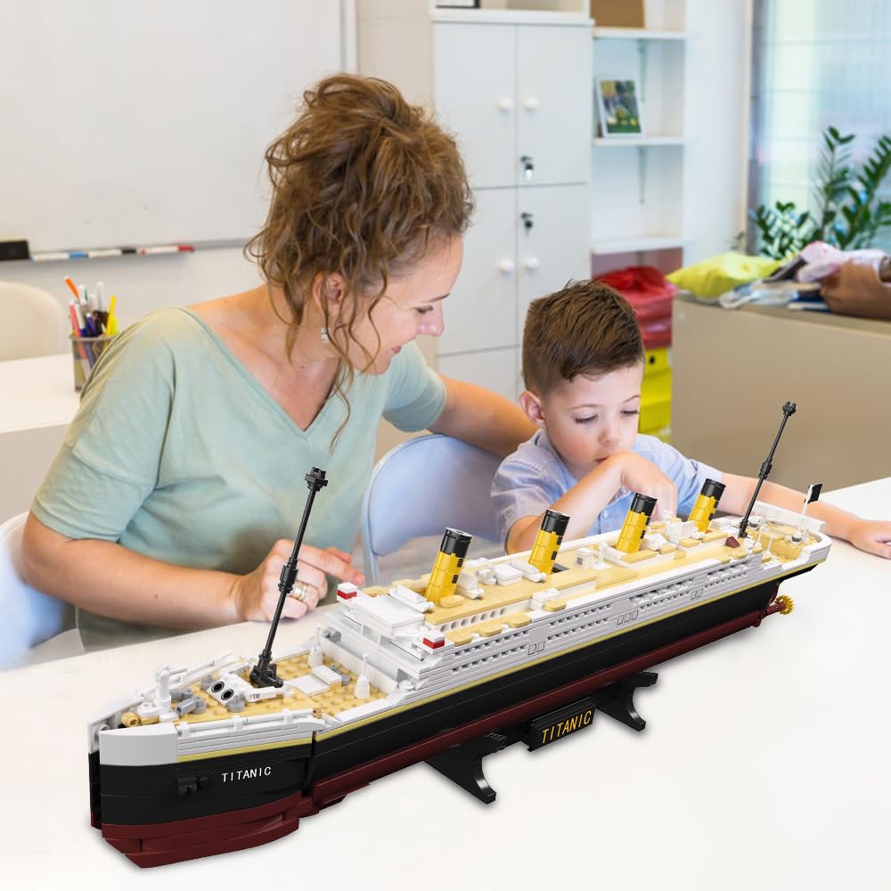 NETEHU Titanic size-scale view helps plan your assembly.