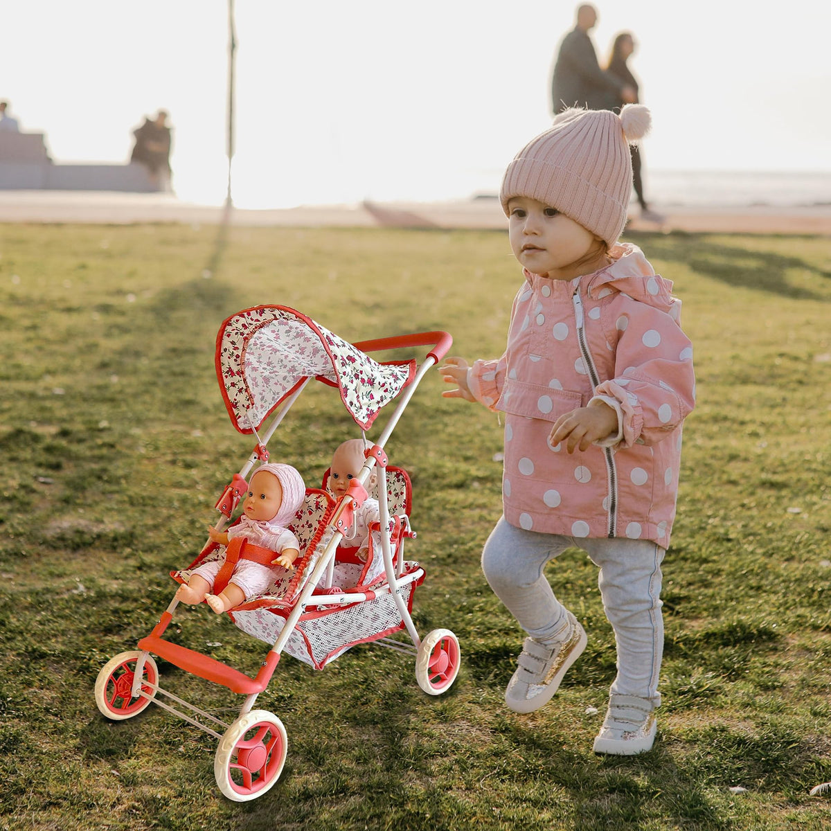 The New York Doll Collection anti-slip handle grip ensures steady control.