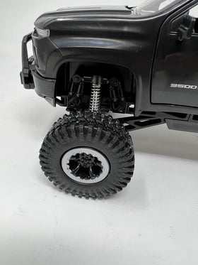 New-Ray dirt bike included for authentic motocross play