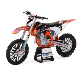 NewRay KTM 450 SX-F die-cast detail for display and collection.