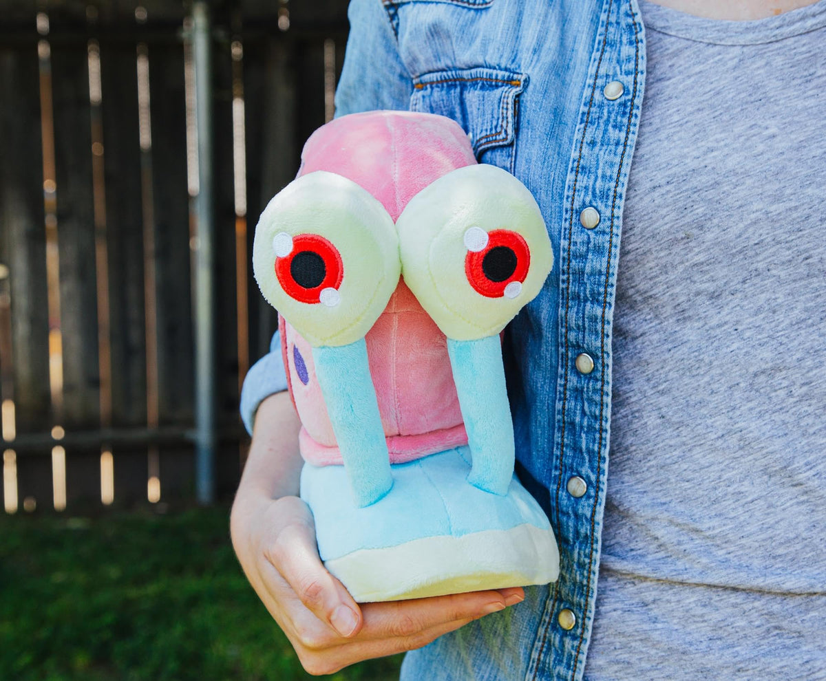 Nickelodeon Gary plush, soft plush material delivers gentle hugs and comfy play.