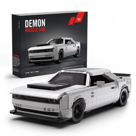 Nifeliz Demon Muscle model front view highlights bold silhouette for display.
