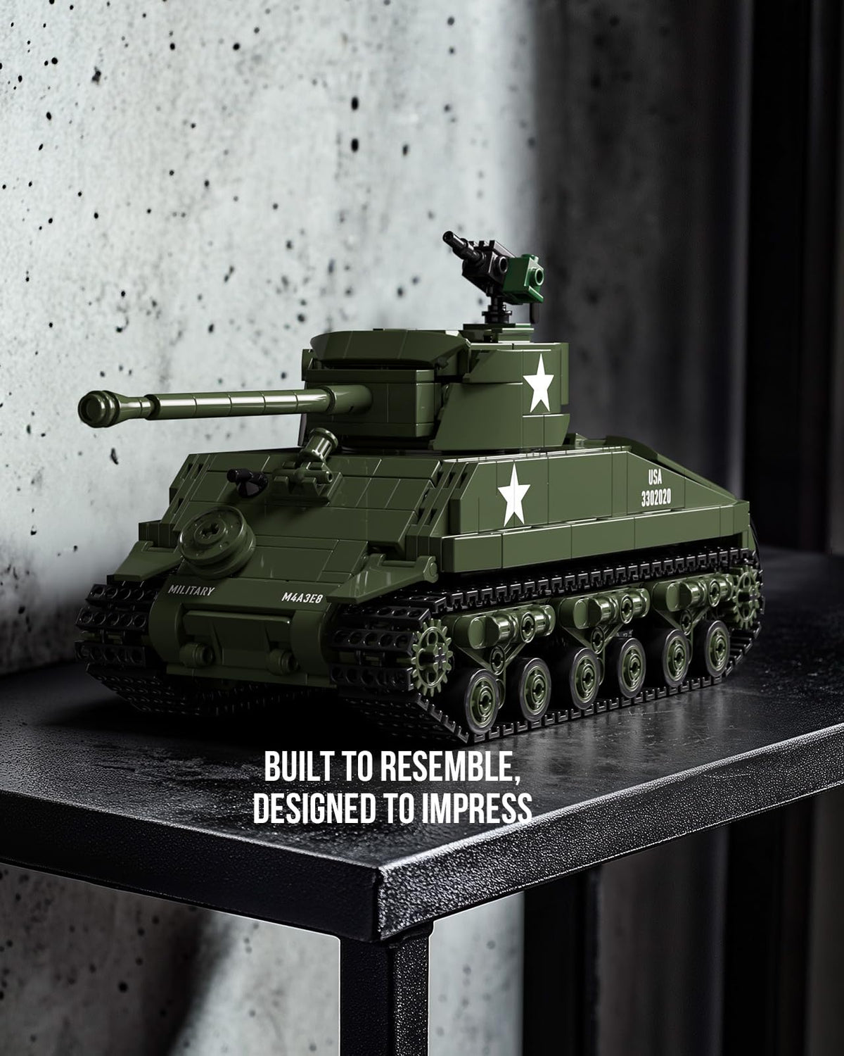 Nifeliz Sherman tank rotating front section demonstrates motion.