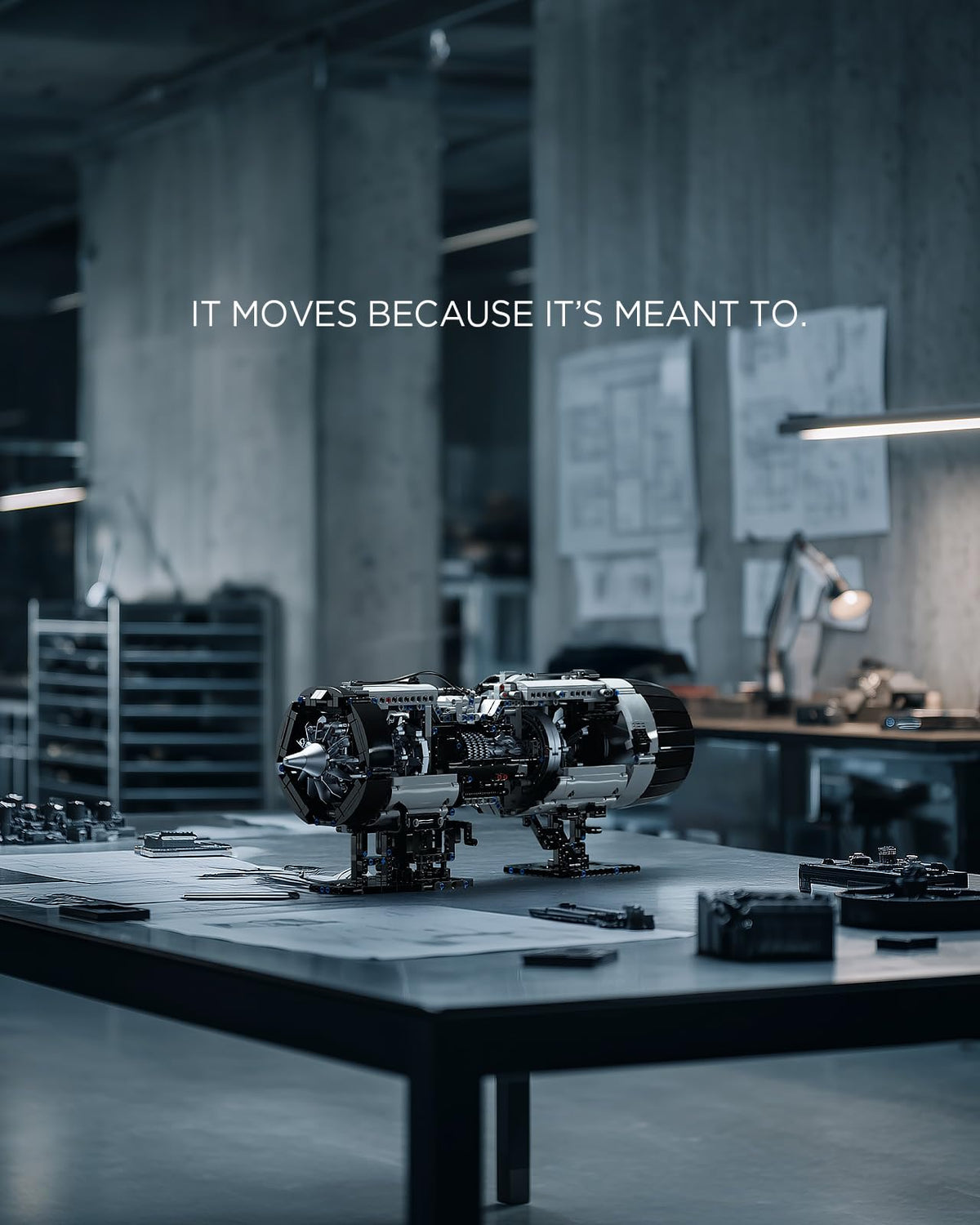 Nifeliz Turbofan engine with dual-direction motion for display and exploration.