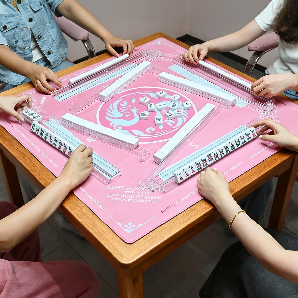 NIXRET 18.5-inch clear plastic racks ideal for American Mahjong tiles.