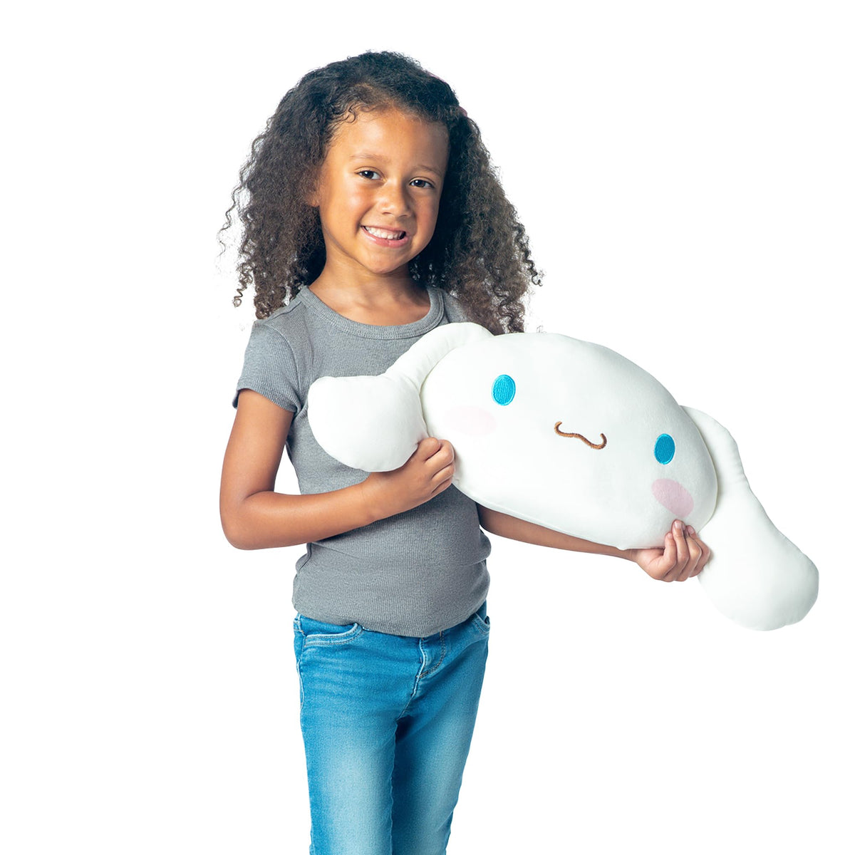 Soft plush fabric delivers lasting comfort for daily use