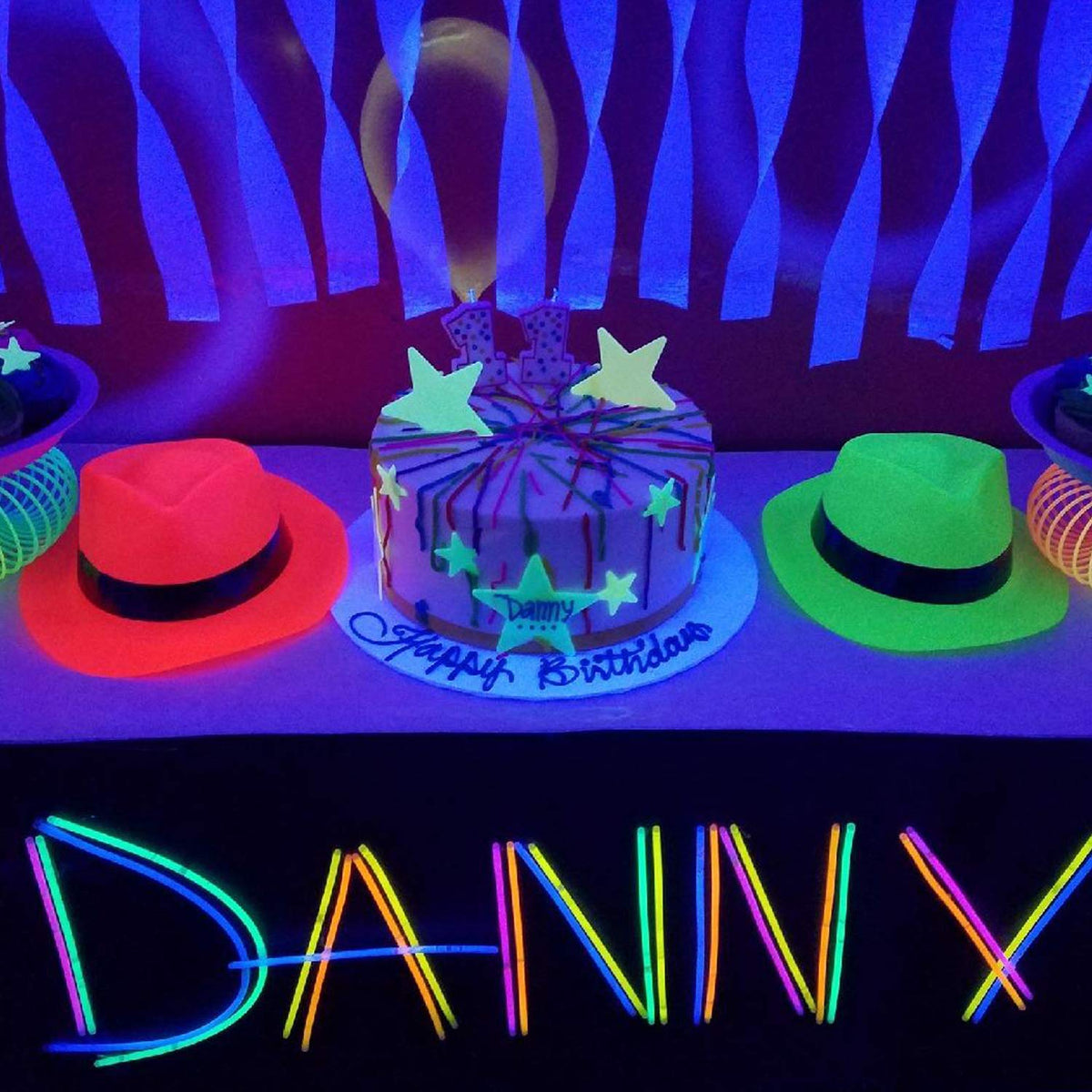 Novelty Place neon hats ideal for birthdays and concerts with friends.
