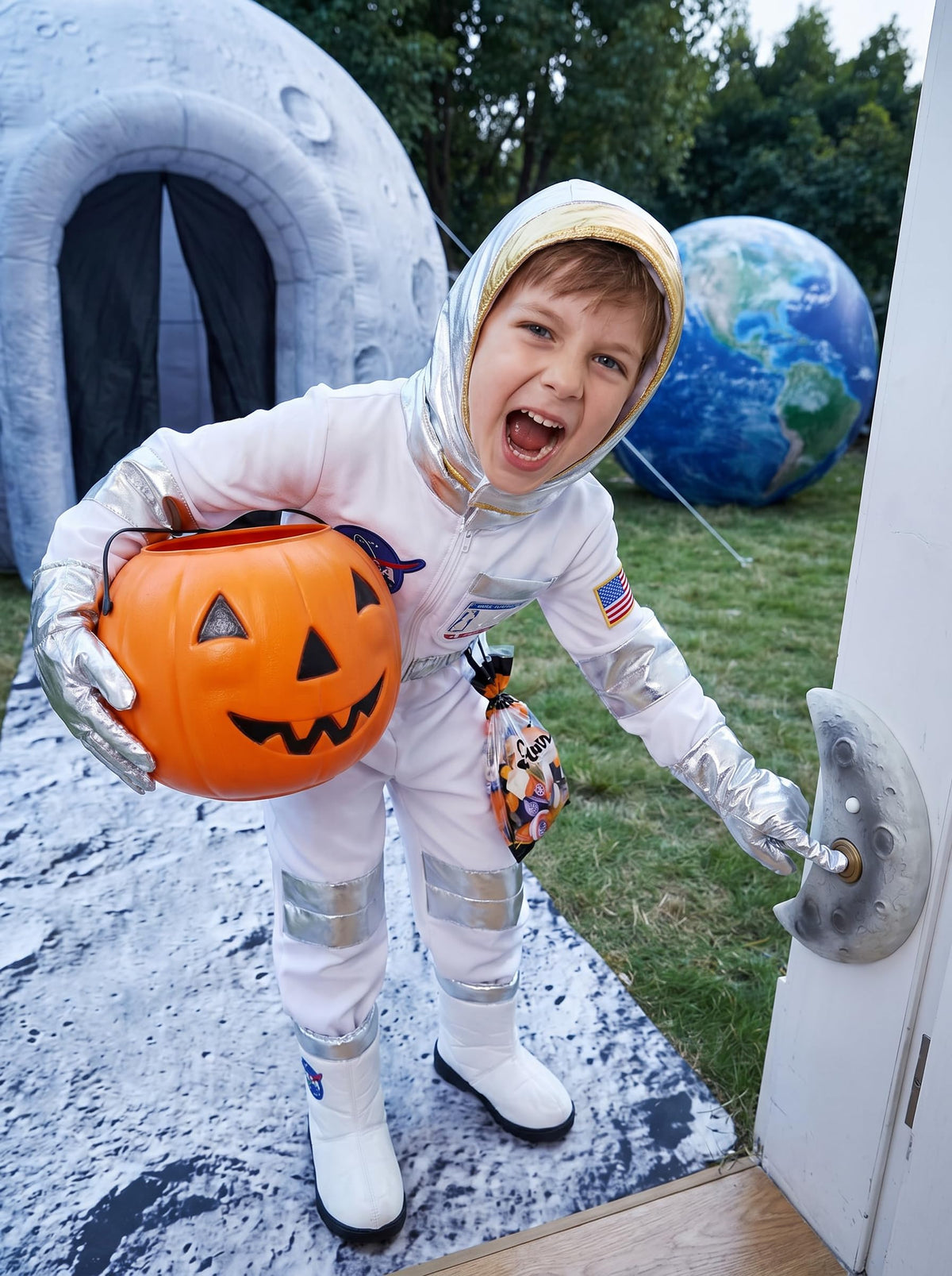 Nuehoryu Kids Astronaut Costume arm patch with flag boosts realistic character cues