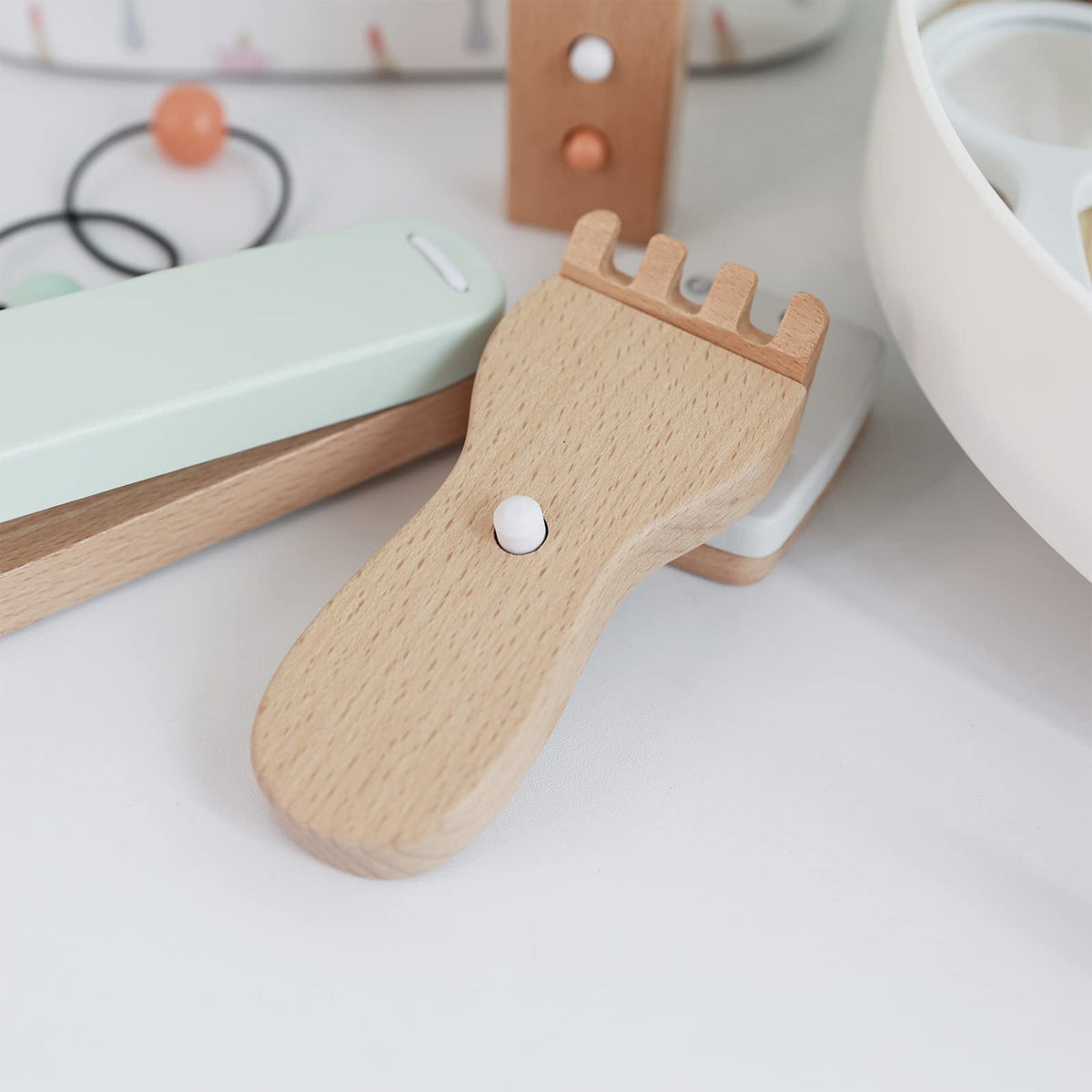 Nunukids perfume bottle inspires imaginative role-play and dressing-up.