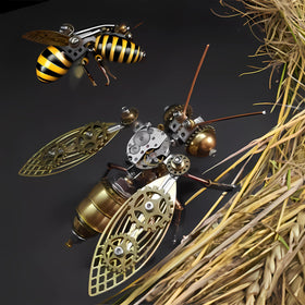 NUOSHANZS Bumblebee steampunk insect reveals textured metal surfaces and classic design.