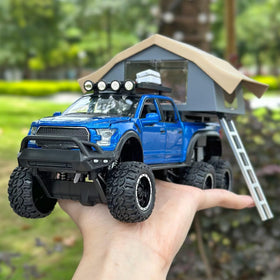 OANMYJJO model truck on display, ideal for collections and decor