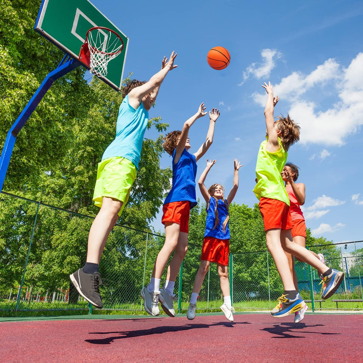 Oleitodh pool and beach basketball for water-friendly fun and pool games