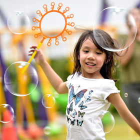 OleOletOy giant bubble wand set features kid-friendly safety