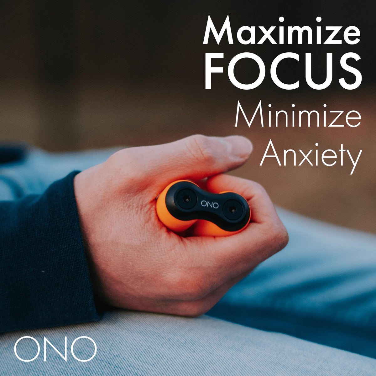 ONO Roller compact design fits desks and travel.