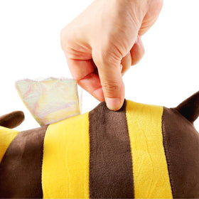 Onsoyours bee pillow is soft, lightweight, and easy to move.