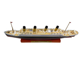 OPO 10 Titanic replica craftsmanship close-up emphasizes meticulous detailing for faithful display.