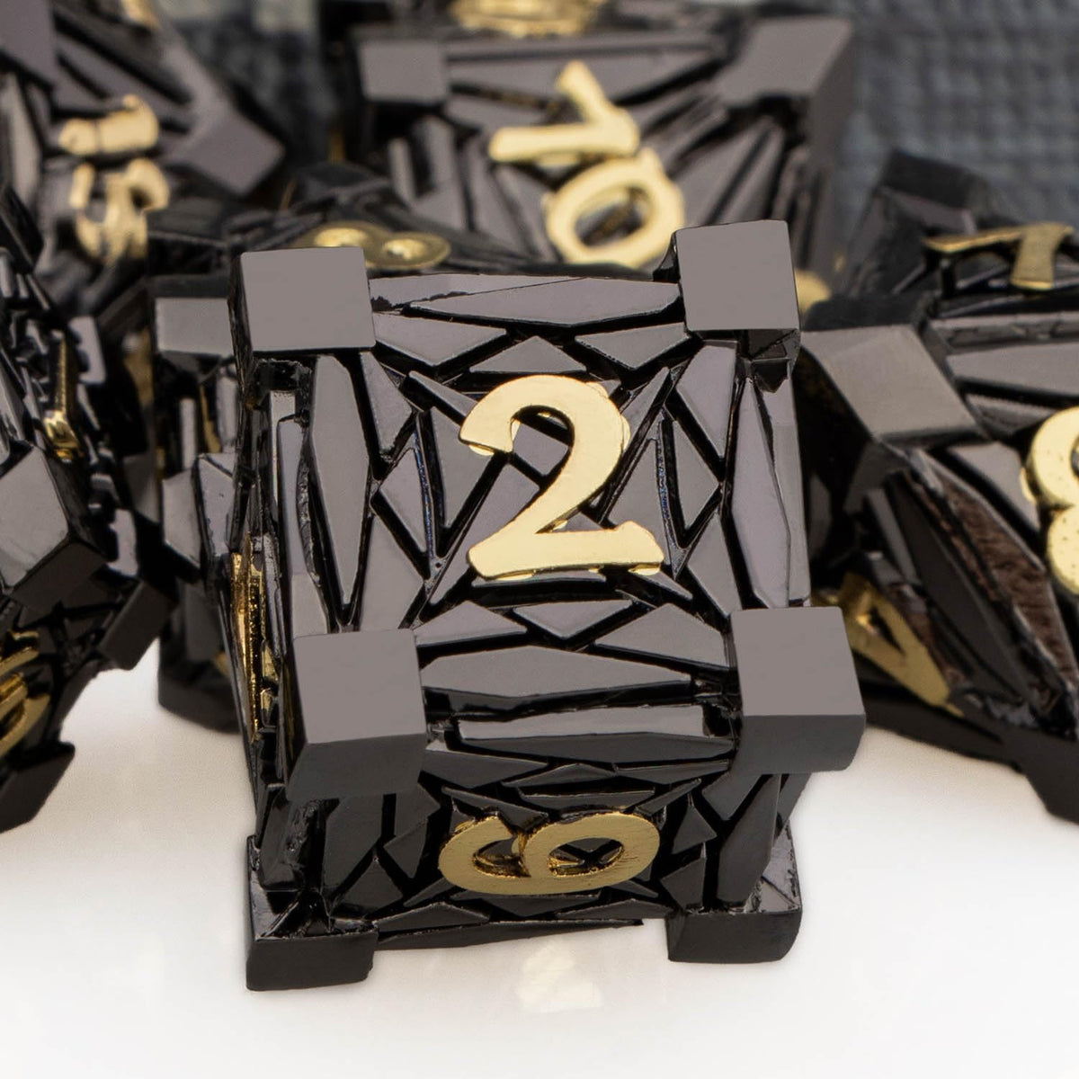 Orifantou metal dice D20; durable gaming dice for reliable rolls.