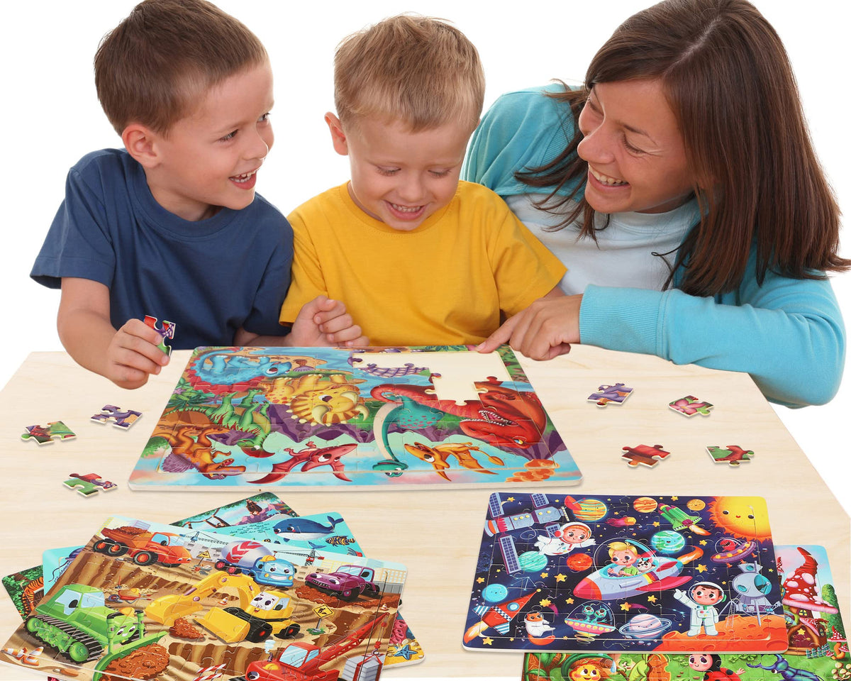OSBOO puzzle set includes wooden tray to organize pieces.