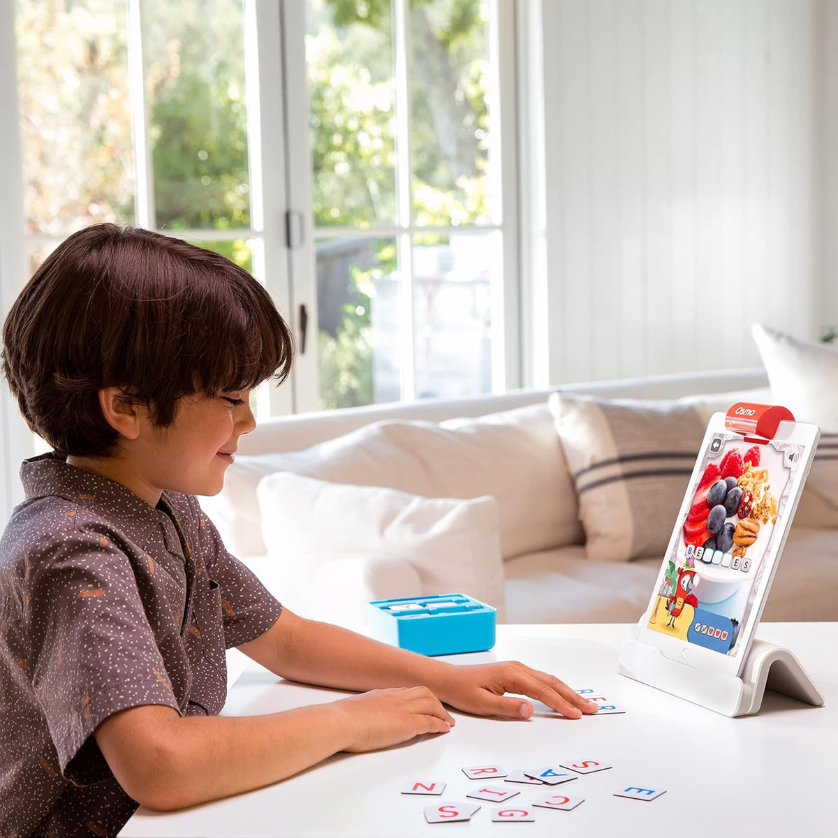 Osmo Newton puzzles encourage creative physics-based problem solving