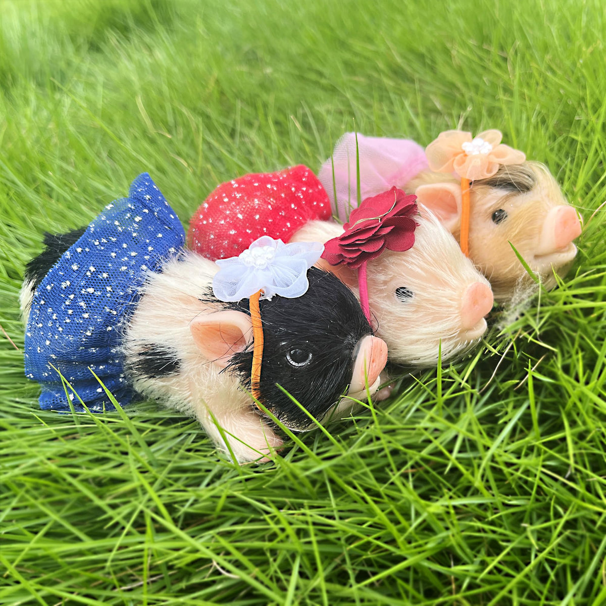OtardDolls mini doll clothes and accessories enhance dress-up and storytelling.