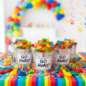 Otoolling street theme supplies display for versatile party décor