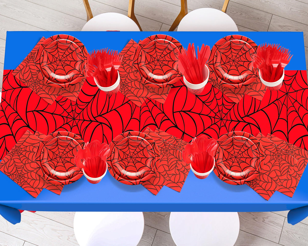 Oudain 162 spider 7-inch plates suit kids' bites with flair.