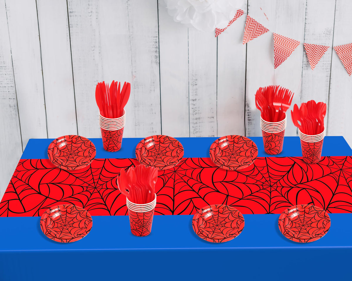 Oudain 324 spider napkins reinforce the theme and absorb spills easily.