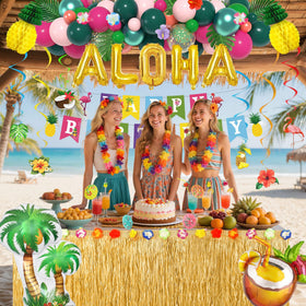 Ouddy Party foil balloons sparkle in arches for island inspired parties