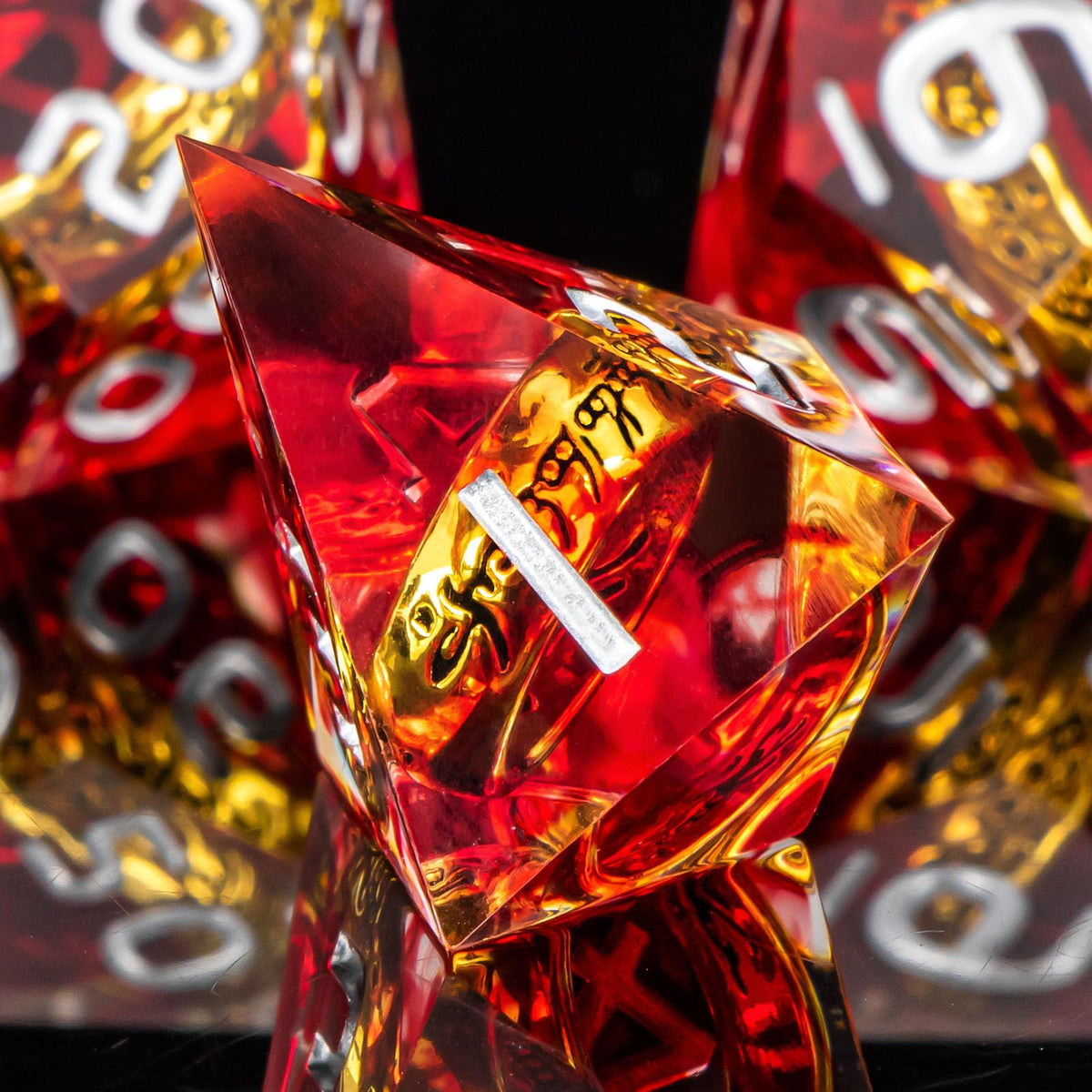 Complete seven-die set from OUKELANWO ready to gift.