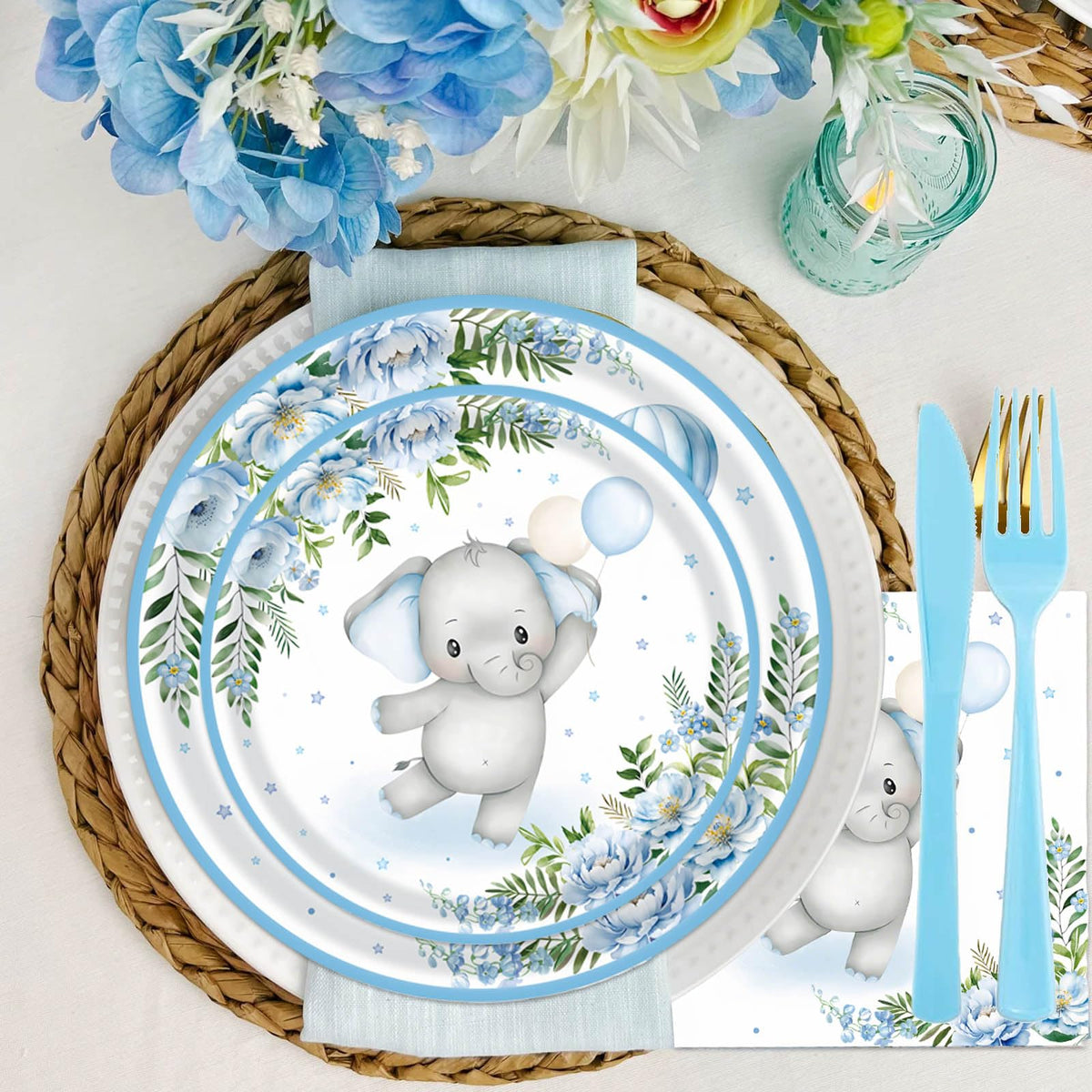 OUNIY Elephant baby shower blue knives match the tableware set for precise cutting.