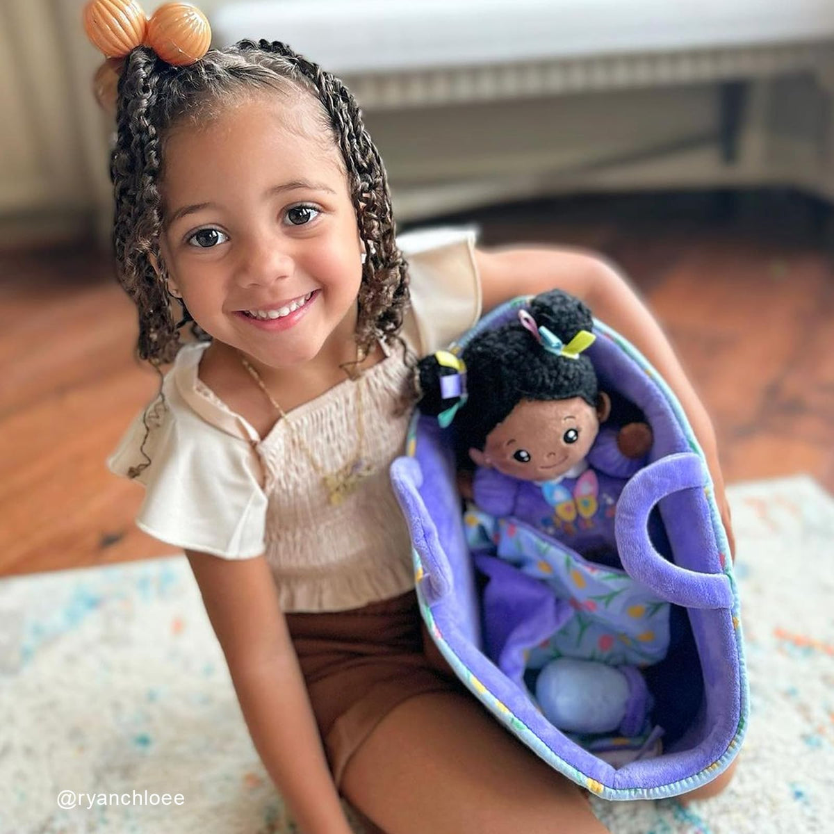 OUOZZZ gift-ready doll playset is a charming present for celebrations