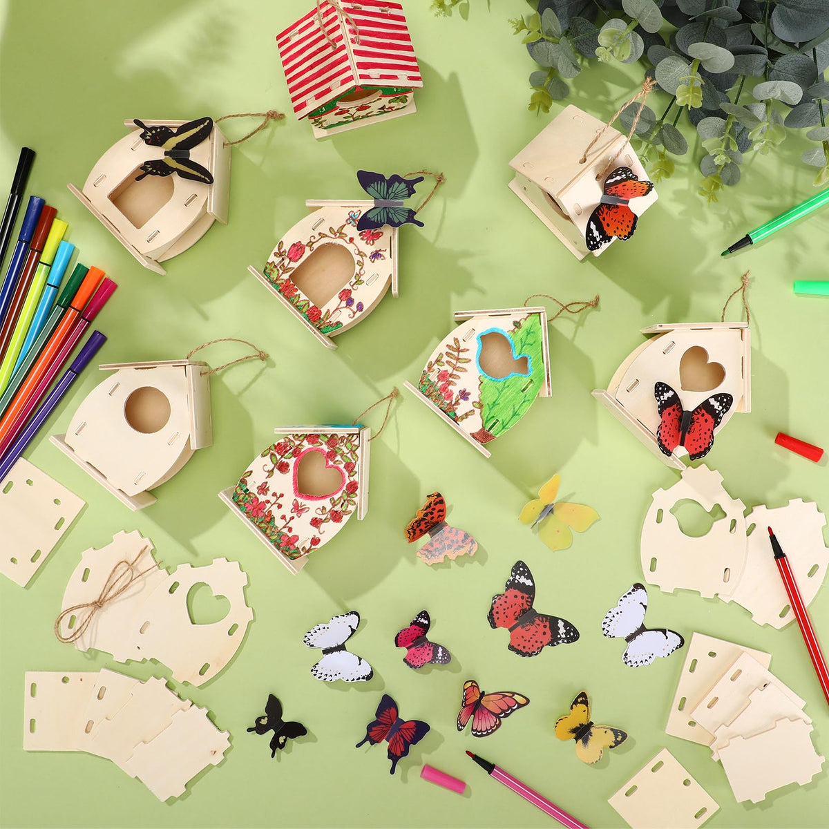 Outus easy-to-assemble birdhouse kit for kids' crafts