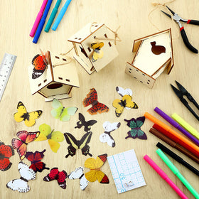 Outus birdhouse kit includes easy-to-follow parts for quick assembly and less mess.