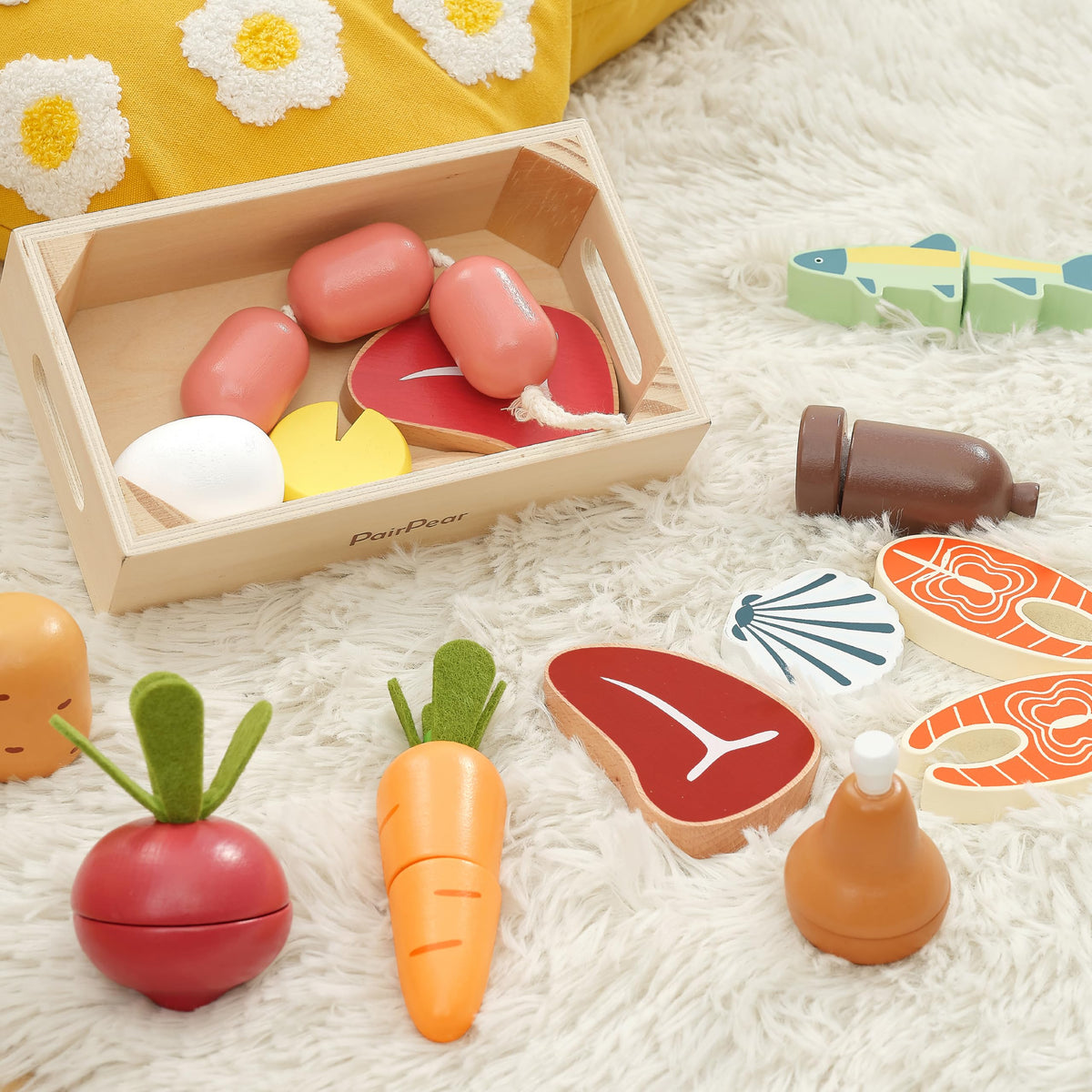 PairPear sausage cutting toy for safe pretend kitchen fun