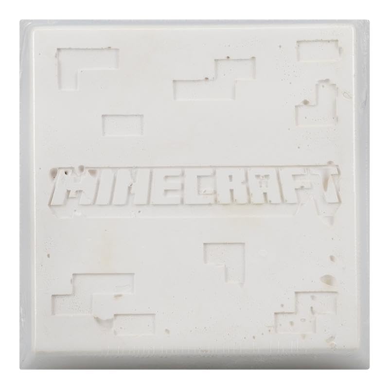 Paladone Minecraft Excavation Kit shows three hidden figures during play