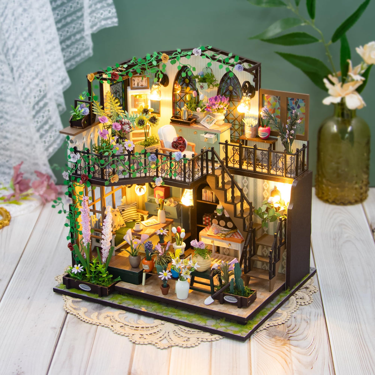 PANZIYU Darcy Flower House gift-ready packaging makes gifting easy.