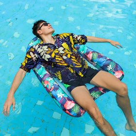Parentswell float uses tear-resistant fabric for lasting durability.