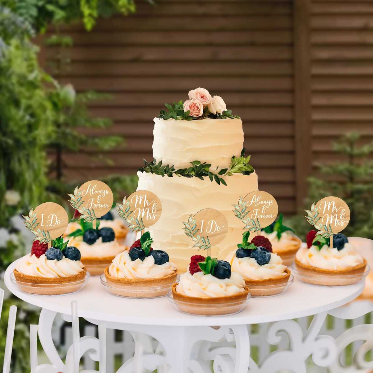 Party to Be wooden toppers with natural leaf motif elevate décor.