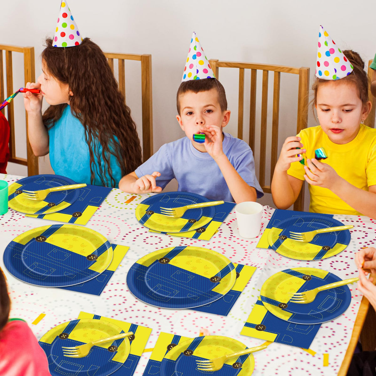 Party Greeting yellow cartoon tableware set completes party dining
