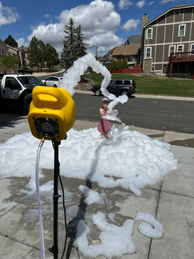 Partymachines Dr.Party foam cannon compatibility highlights versatile use.