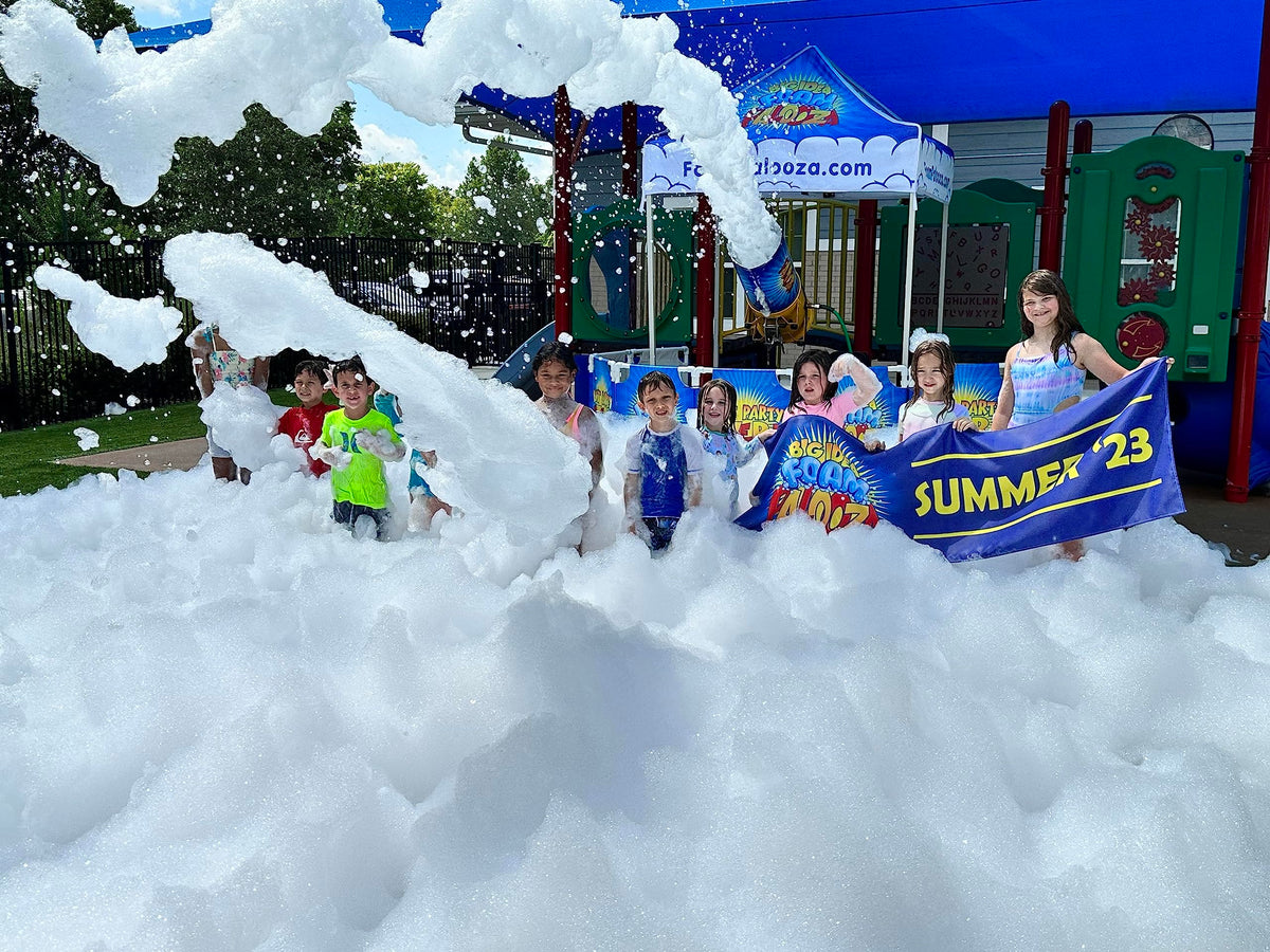 Partymachines wide-foam-coverage captures expansive foam effect at gatherings