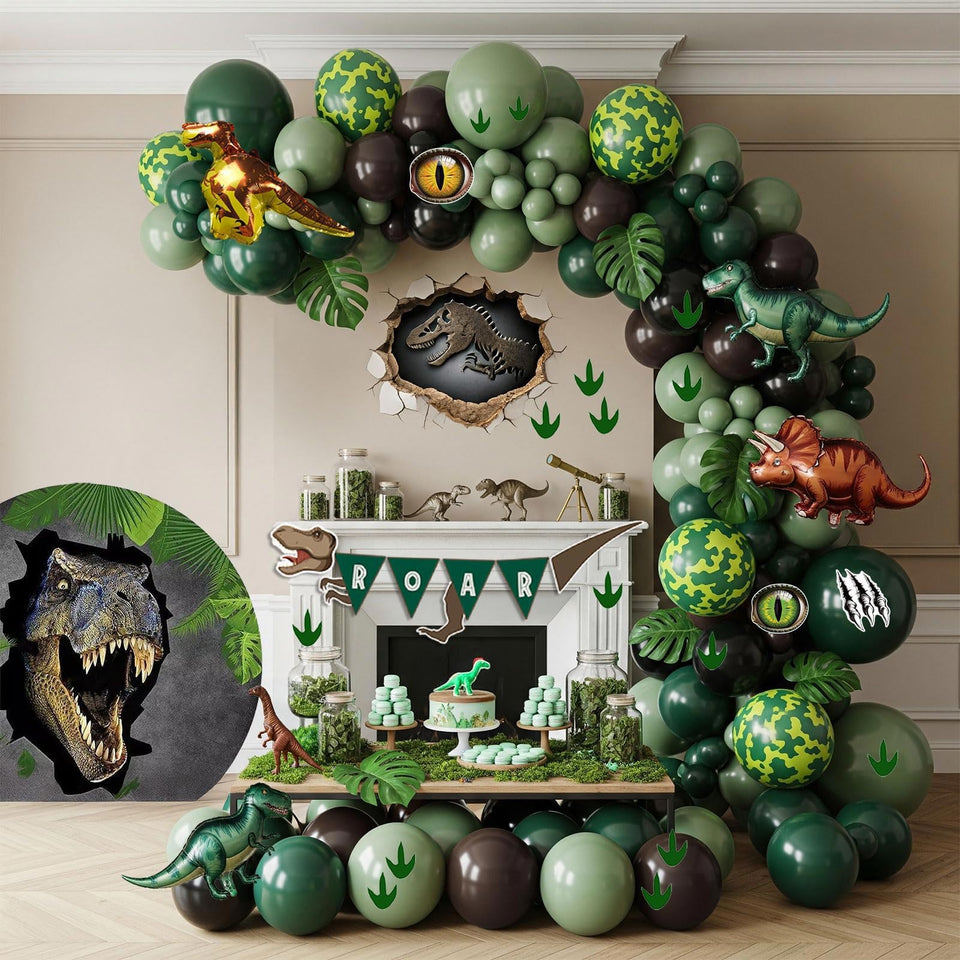 PartyMigo jungle arch balloon arrangement creates a dramatic safari vibe.