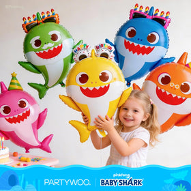 PartyWoo pink star balloons add sparkle to cake tables and decor