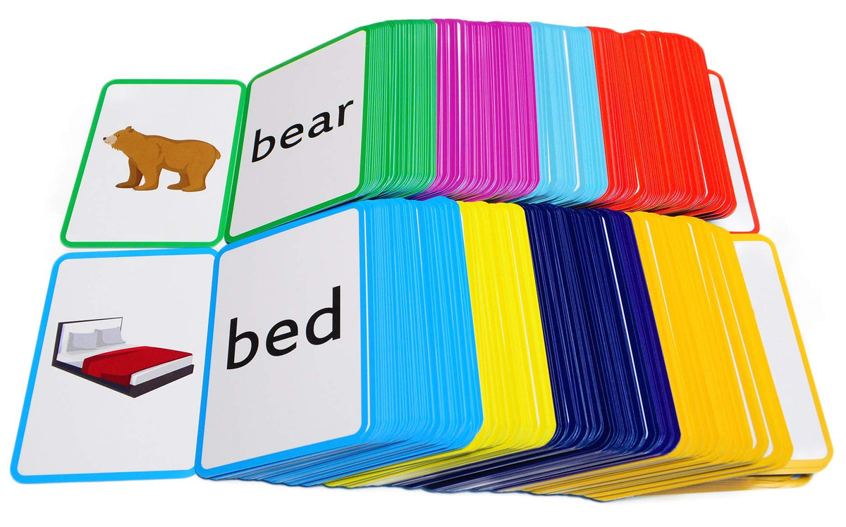 Pat's Flash Cards animal and word matching deck boosts word-picture pairing.