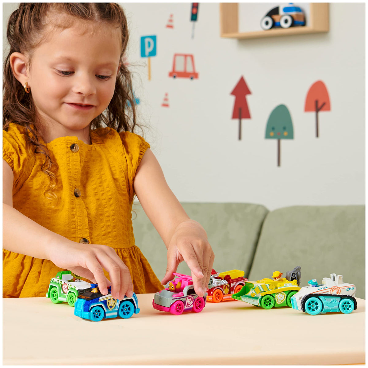 PAW Patrol Everest exclusive neon vehicle with bright neon accents for display and play