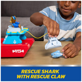 PAW Patrol Sea Patroller working rescue claw adds hands-on play during rescues.
