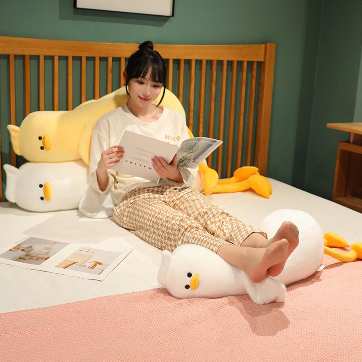 PEACH CAT duck plush vacuum packaging ready to unbox
